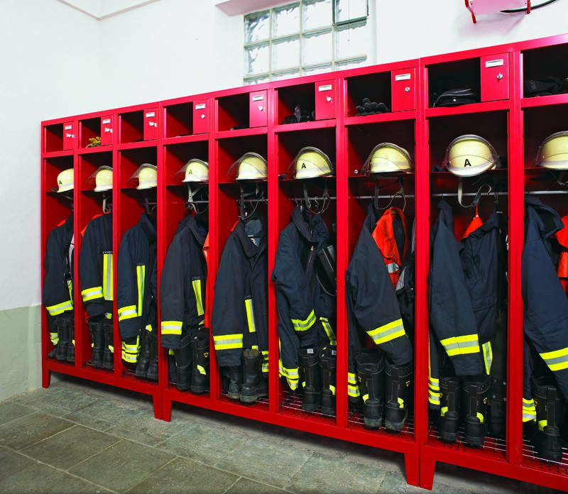 Metallmöbel - Garderobe & Schranksystem für Rettungswache